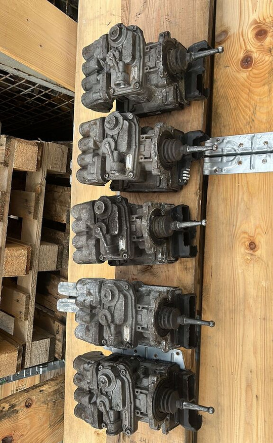 WABCO 4800200020 MAN TGL TGM truck - Kočioni ventil za Kamion: slika 1 WABCO 4800200020 MAN TGL TGM truck - Kočioni ventil za Kamion: slika 1