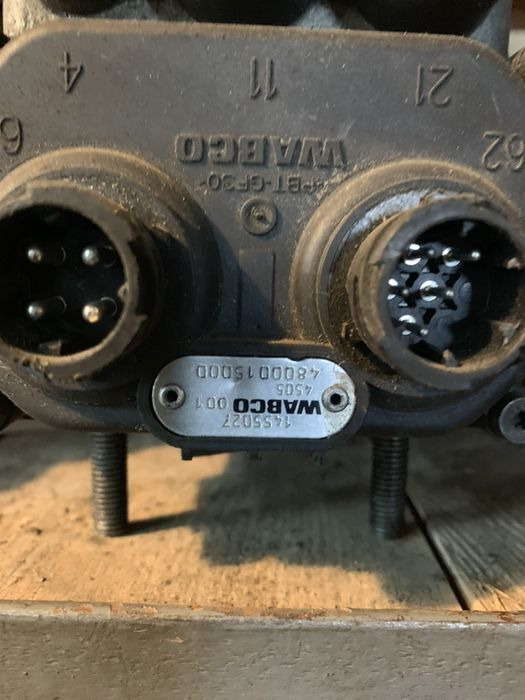 WABCO Zawór główny hamulcowy oryginał h 4800015000 DAF 95xf/cf - Kočioni cilindar za Kamion: slika 2 WABCO Zawór główny hamulcowy oryginał h 4800015000 DAF 95xf/cf - Kočioni cilindar za Kamion: slika 2