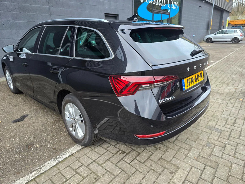 Škoda Octavia Combi 1.0 Benzine - Automobil: slika 4 Škoda Octavia Combi 1.0 Benzine - Automobil: slika 4
