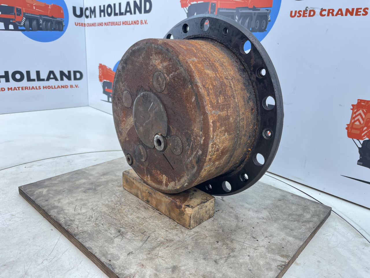 FAUN RTF 30-2 planetary gear 22-25-74-38-4pl-H137-46 - Pogonski reduktor za Autodizalica: slika 2 FAUN RTF 30-2 planetary gear 22-25-74-38-4pl-H137-46 - Pogonski reduktor za Autodizalica: slika 2