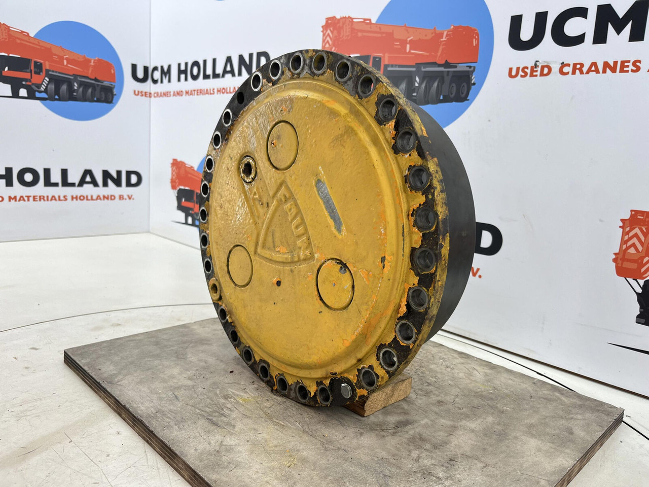 FAUN RTF 30 Planetary gear 15-23-63-36-3pl-H25-24 - Pogonski reduktor za Kran: slika 2 FAUN RTF 30 Planetary gear 15-23-63-36-3pl-H25-24 - Pogonski reduktor za Kran: slika 2