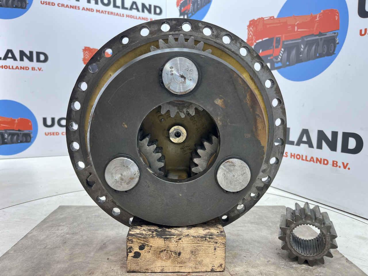 FAUN RTF 30 Planetary gear 15-23-63-36-3pl-H25-24 - Pogonski reduktor za Kran: slika 4 FAUN RTF 30 Planetary gear 15-23-63-36-3pl-H25-24 - Pogonski reduktor za Kran: slika 4