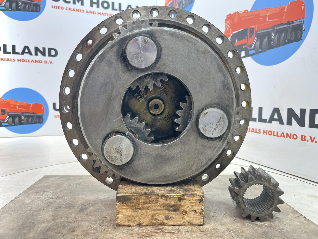 FAUN RTF 30 Planetary gear 15-23-63-36-3pl-H25-24 - Pogonski reduktor za Autodizalica: slika 4 FAUN RTF 30 Planetary gear 15-23-63-36-3pl-H25-24 - Pogonski reduktor za Autodizalica: slika 4