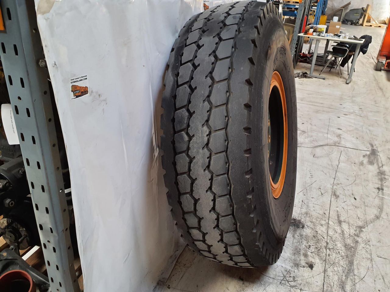 FAUN Wheel 445/95R25 10 7.5 3p - Kompletan točak za Kran: slika 3 FAUN Wheel 445/95R25 10 7.5 3p - Kompletan točak za Kran: slika 3