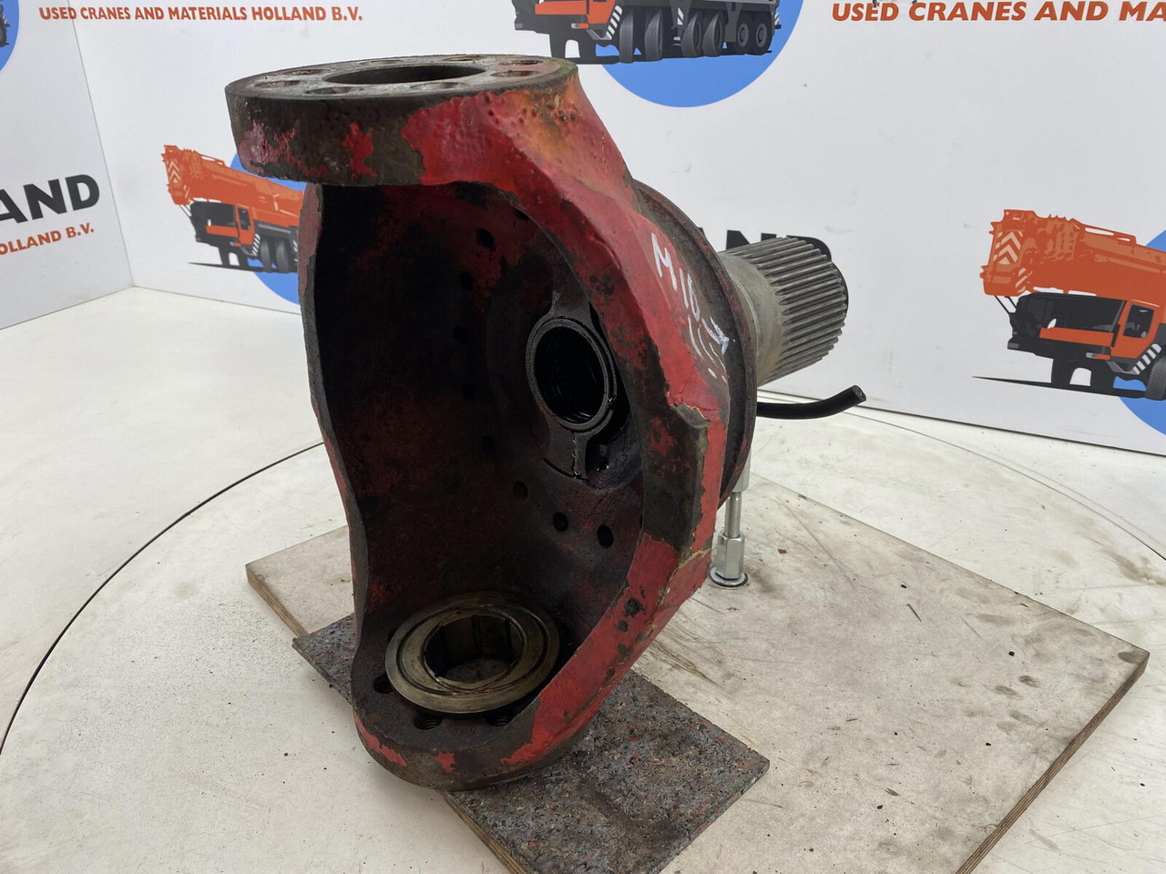 Rukavac točka za Autodizalica Gottwald AMK 70 Steering knuckle 16 holes axle 2: slika 6
