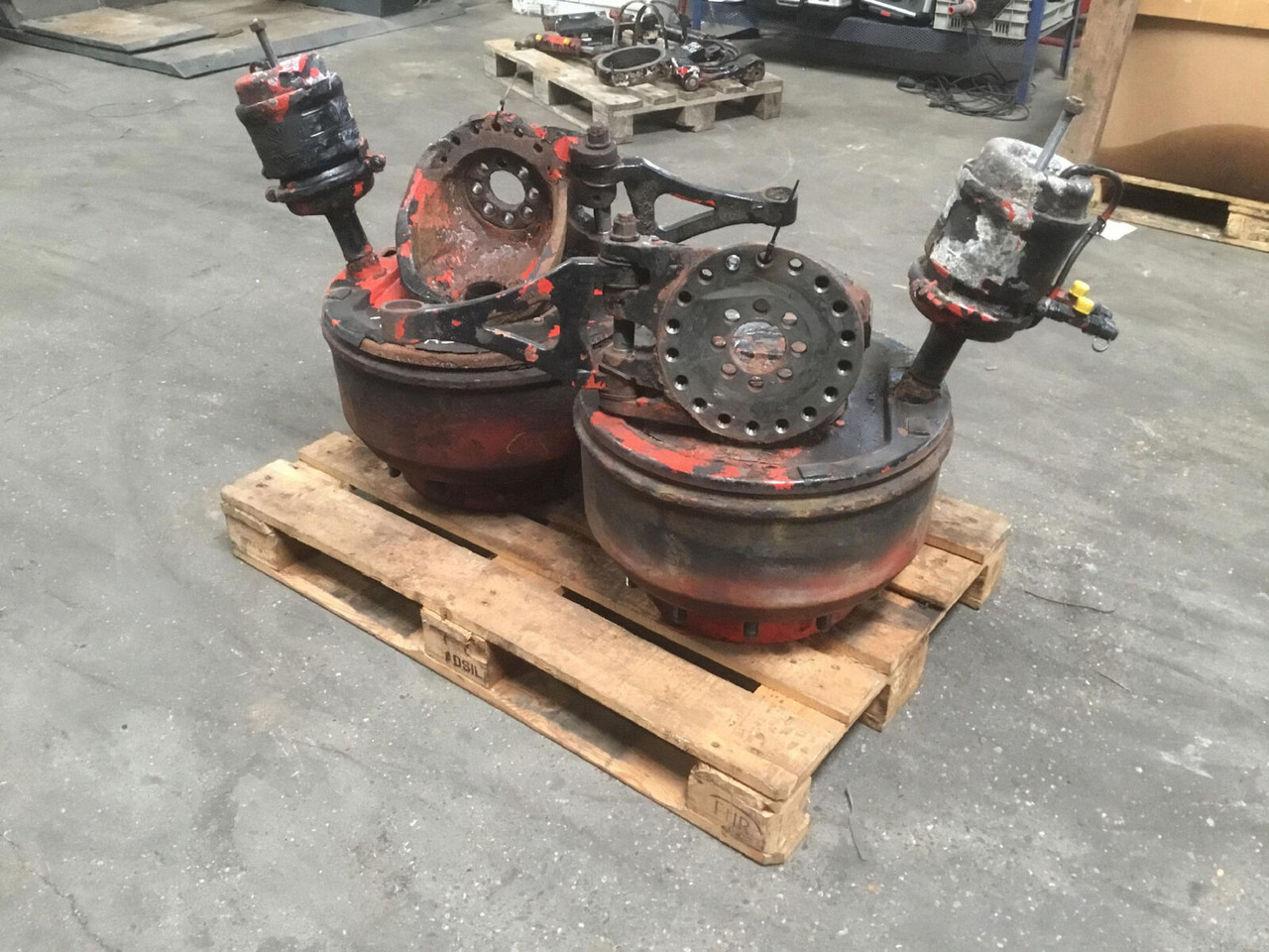 Grove GMK 5100 Megatrak axle housing - Rukavac točka za Autodizalica: slika 3 Grove GMK 5100 Megatrak axle housing - Rukavac točka za Autodizalica: slika 3