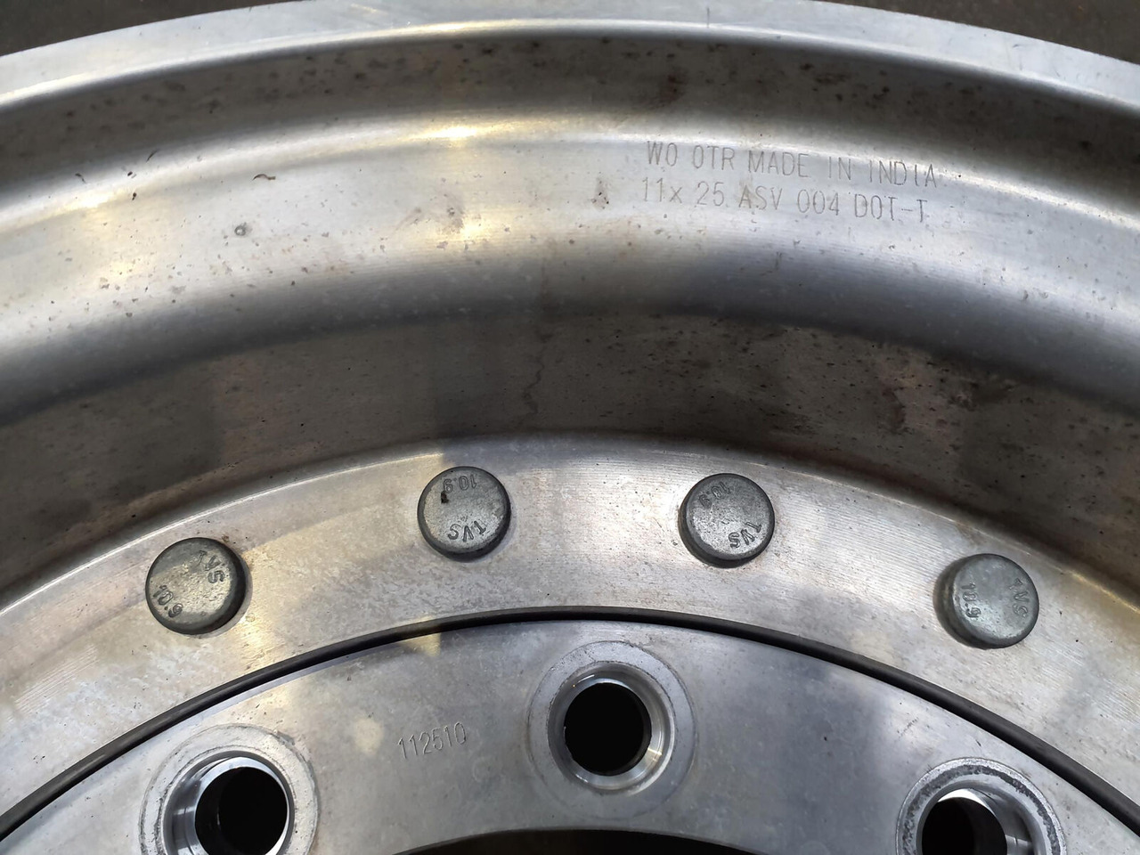 Grove Rim 445/95R25 12 13.3 2p Alu - Felna za Kran: slika 5 Grove Rim 445/95R25 12 13.3 2p Alu - Felna za Kran: slika 5