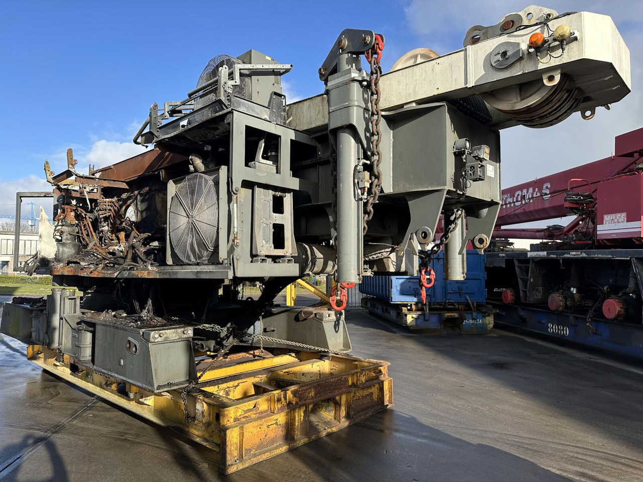 Liebherr LR 1160 body - Karoserija i eksterijer za Kran guseničar: slika 4 Liebherr LR 1160 body - Karoserija i eksterijer za Kran guseničar: slika 4