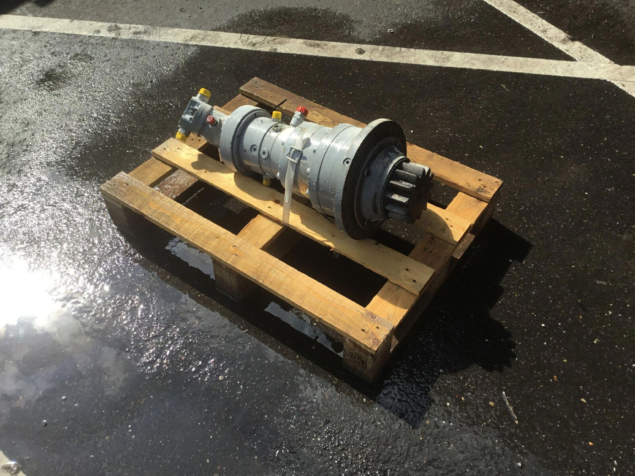 Liebherr LTM 1045-3.1 slew gear - Motor okretanja za Autodizalica: slika 3 Liebherr LTM 1045-3.1 slew gear - Motor okretanja za Autodizalica: slika 3