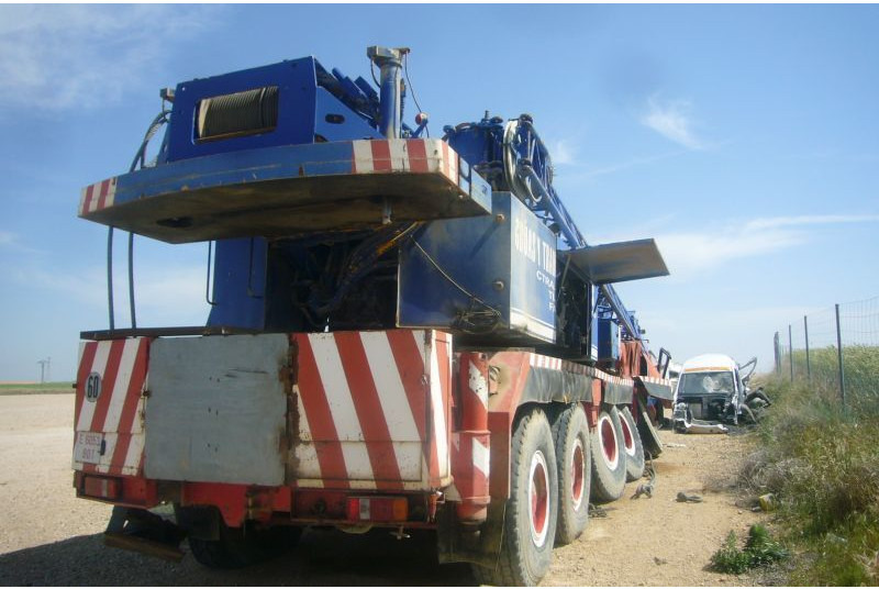 Liebherr LTM 1090 for parts - Autokran za sve terene: slika 2 Liebherr LTM 1090 for parts - Autokran za sve terene: slika 2