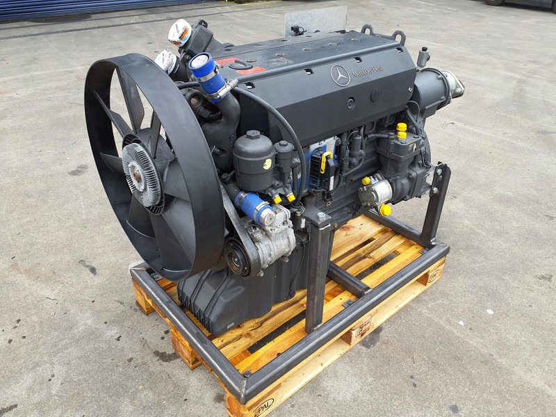 Motor za Kran Mercedes-Benz Terex Demag Challenger 3160 Mercedes OM 926 LA: slika 1