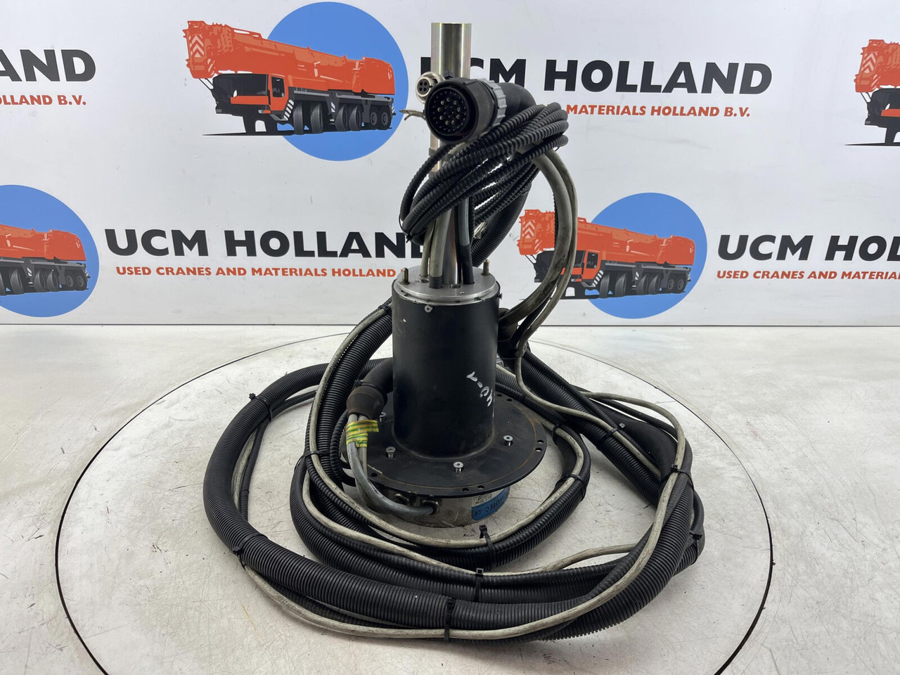 Terex AC slip ring assy - Rezervni deo za Kran: slika 3 Terex AC slip ring assy - Rezervni deo za Kran: slika 3