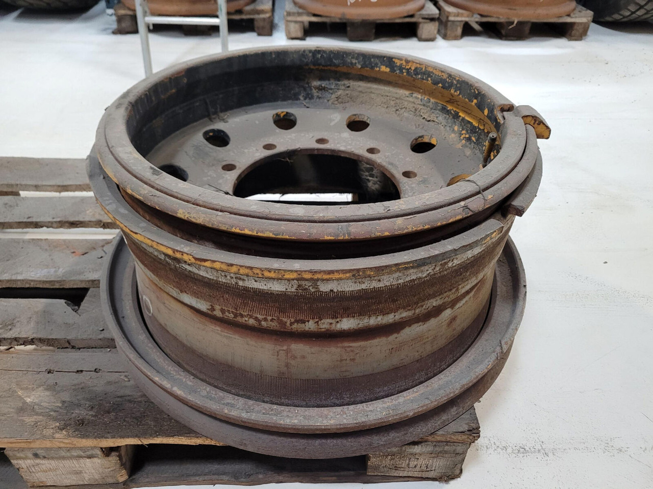 Rim 445/95R25 10 14 5p - Felna za Kran: slika 1 Rim 445/95R25 10 14 5p - Felna za Kran: slika 1