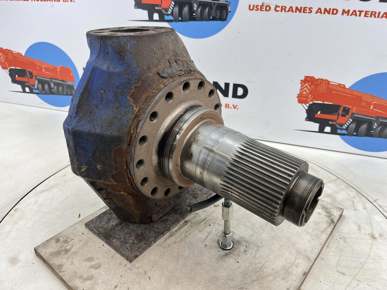 Terex AC 155, AC 205 Steering knuckle 16 holes - Rukavac točka za Autodizalica: slika 3 Terex AC 155, AC 205 Steering knuckle 16 holes - Rukavac točka za Autodizalica: slika 3