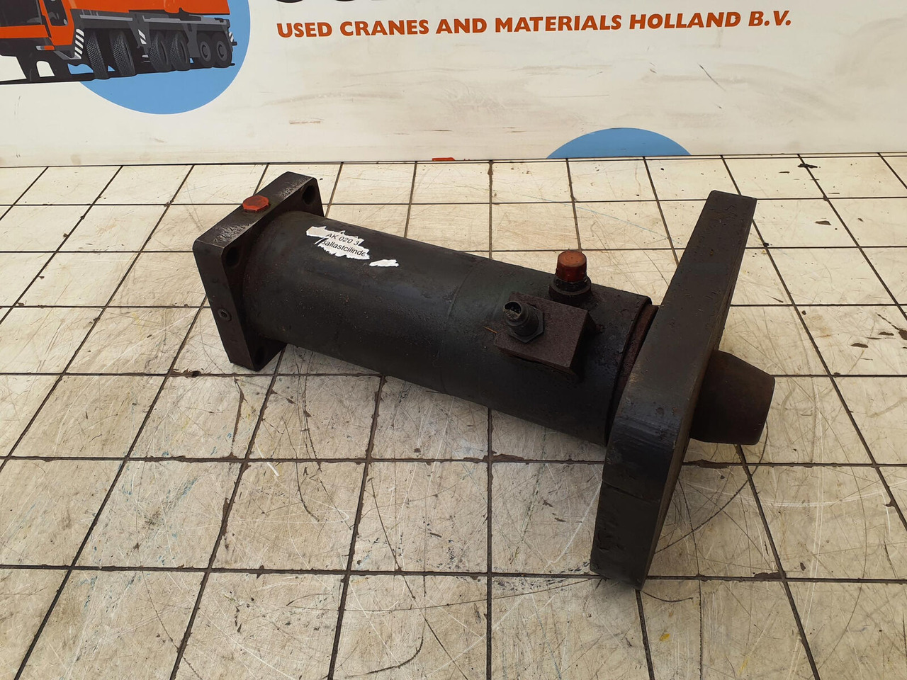 Terex AC 155 counterweight lift cylinder - Hidraulični cilindar za Autodizalica: slika 4 Terex AC 155 counterweight lift cylinder - Hidraulični cilindar za Autodizalica: slika 4