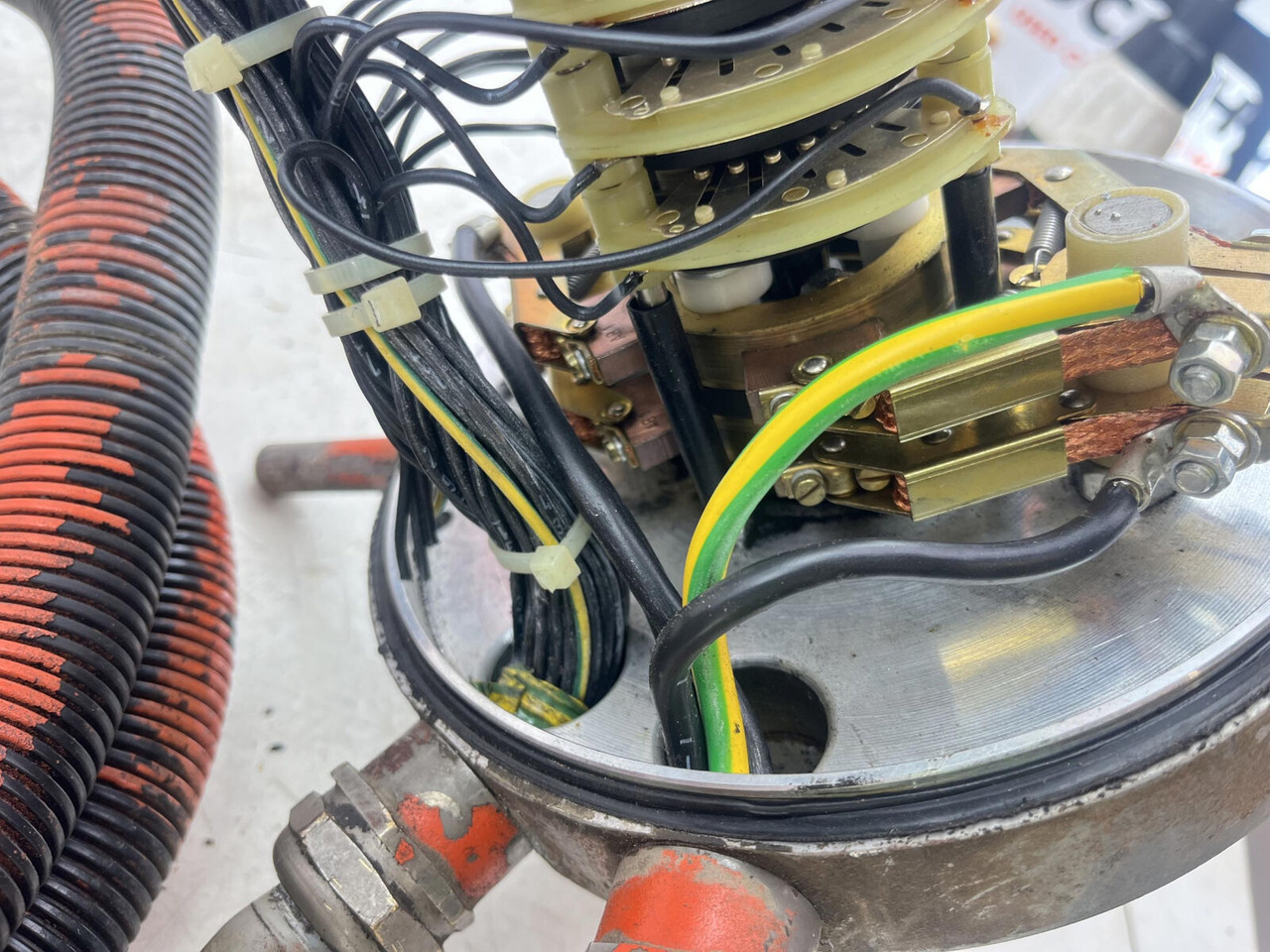 Električni sistem za Autodizalica Terex AC 155 slip ring assy: slika 12