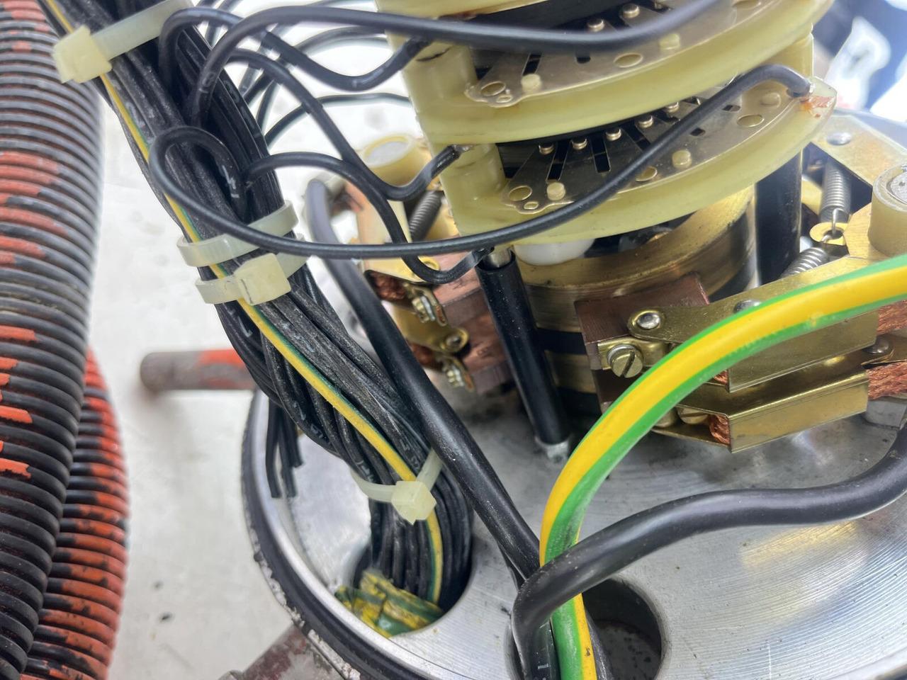 Električni sistem za Autodizalica Terex AC 155 slip ring assy: slika 11