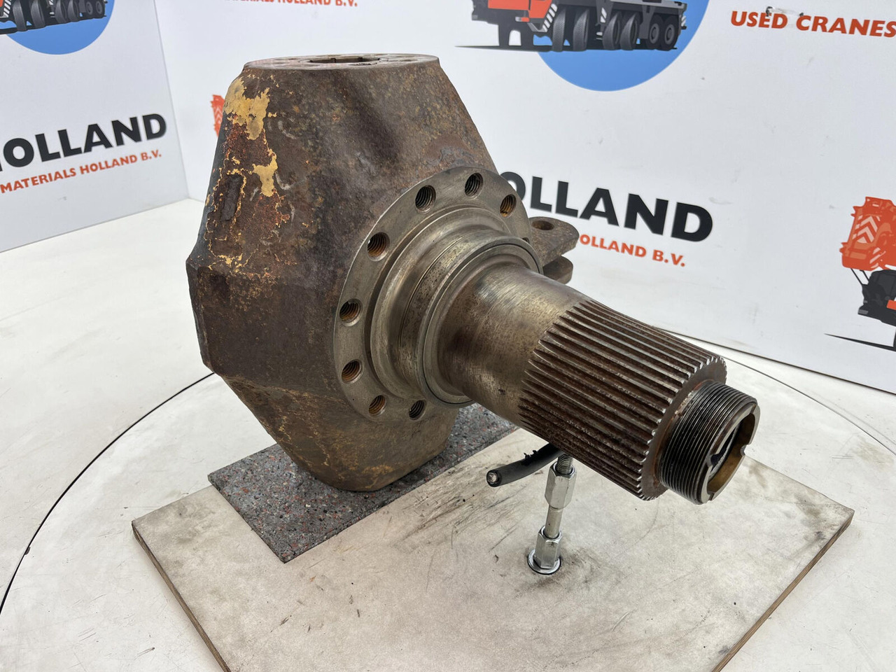 Terex HC 340 Steering knuckle 12 holes axle 3 - Rukavac točka za Autodizalica: slika 3 Terex HC 340 Steering knuckle 12 holes axle 3 - Rukavac točka za Autodizalica: slika 3