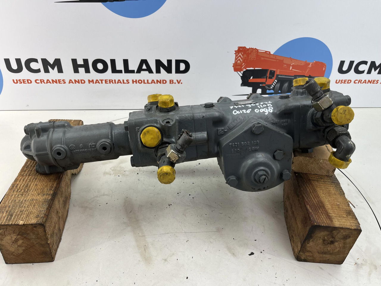 ZF LTM 1050-1 steering box - Letva volana za Autodizalica: slika 5 ZF LTM 1050-1 steering box - Letva volana za Autodizalica: slika 5