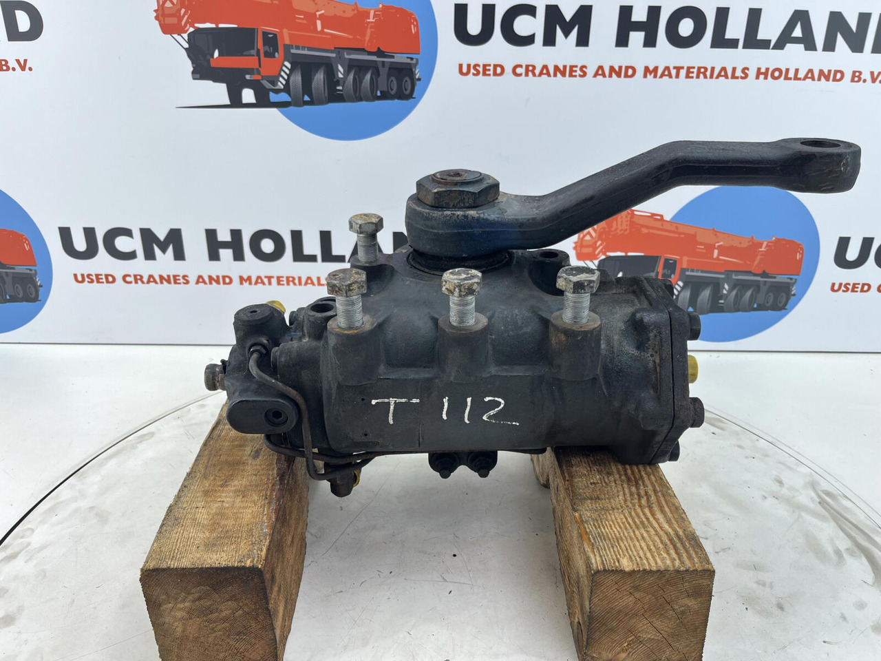 ZF LTM 1070 4.2 Steering box - Letva volana za Autodizalica: slika 1 ZF LTM 1070 4.2 Steering box - Letva volana za Autodizalica: slika 1