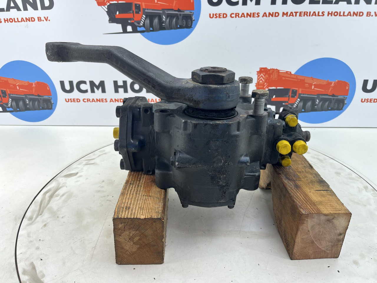 ZF LTM 1070 4.2 Steering box - Letva volana za Autodizalica: slika 3 ZF LTM 1070 4.2 Steering box - Letva volana za Autodizalica: slika 3