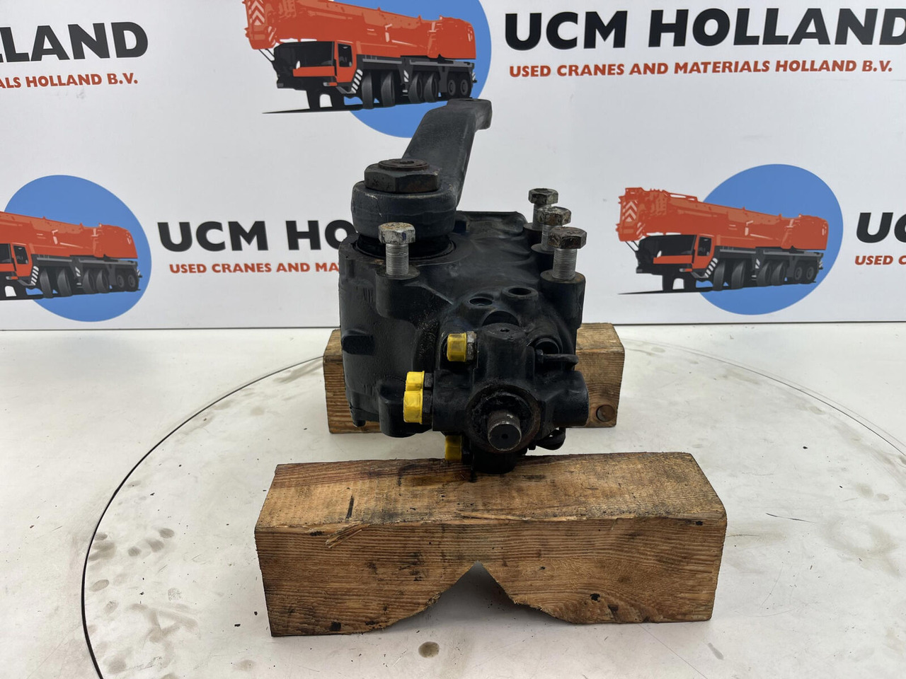 ZF LTM 1070 4.2 Steering box - Letva volana za Autodizalica: slika 2 ZF LTM 1070 4.2 Steering box - Letva volana za Autodizalica: slika 2