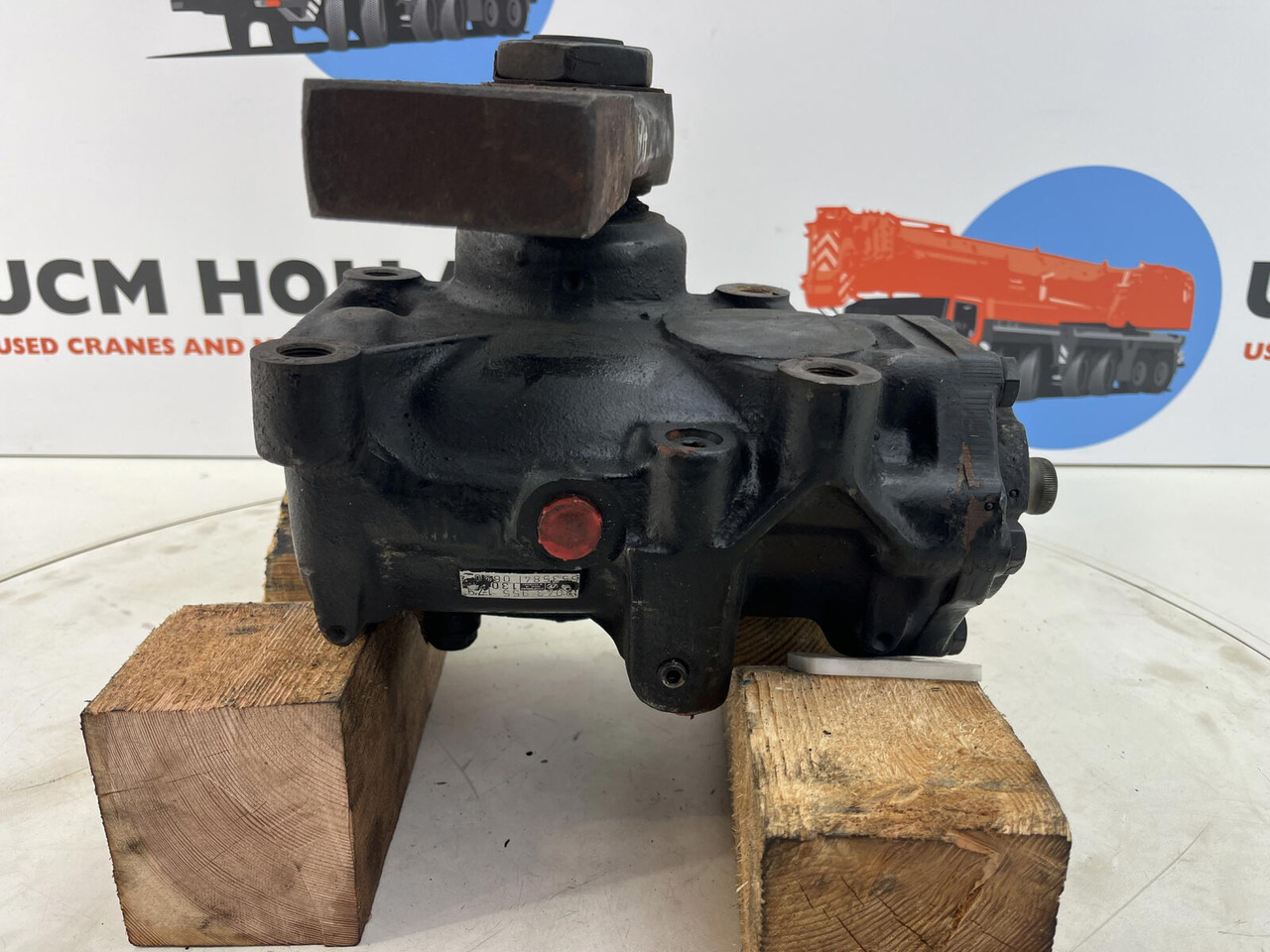 ZF Steering Box 130bar - Letva volana za Autodizalica: slika 1 ZF Steering Box 130bar - Letva volana za Autodizalica: slika 1