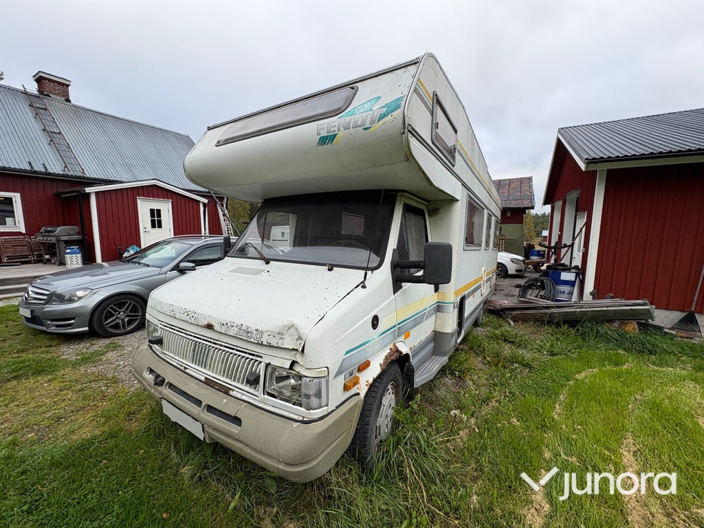Fiat Ducato Fendt 640 SK Husbil - Alkoven kamper: slika 1 Fiat Ducato Fendt 640 SK Husbil - Alkoven kamper: slika 1