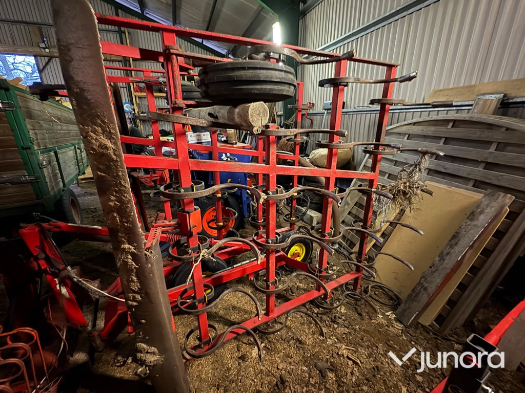 Harv - Väderstad - Kultivator: slika 1 Harv - Väderstad - Kultivator: slika 1