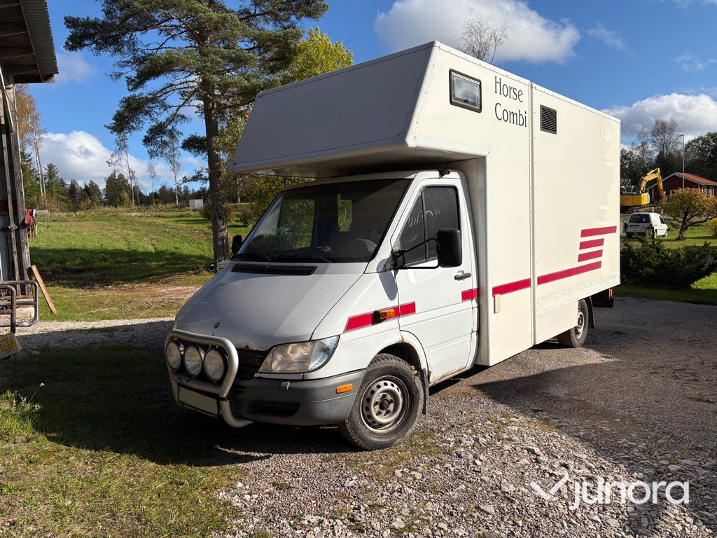 Hästtransport Mercedes-Benz 316 CDI - Alkoven kamper: slika 1 Hästtransport Mercedes-Benz 316 CDI - Alkoven kamper: slika 1