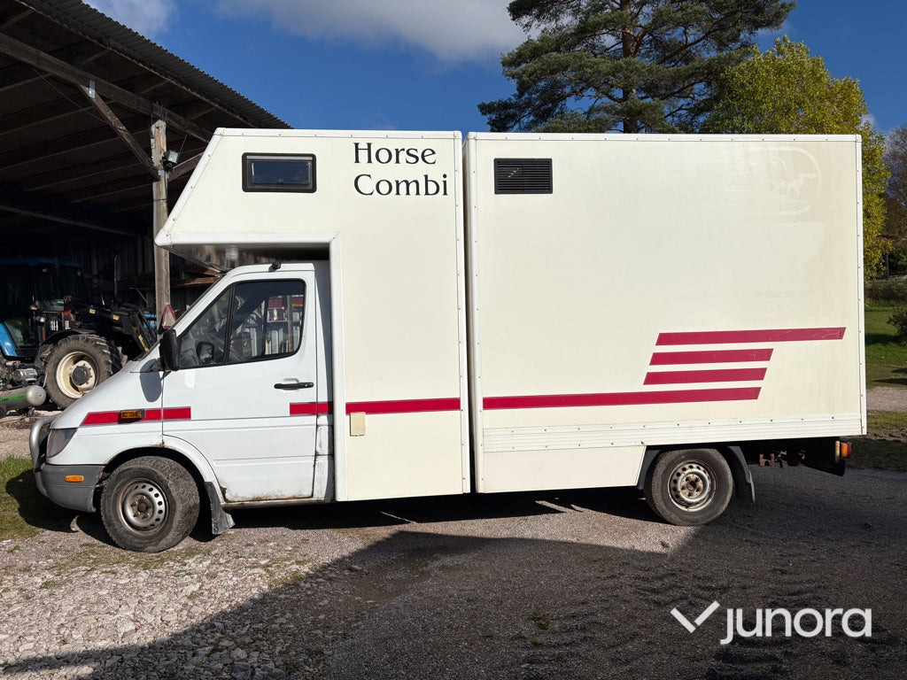Hästtransport Mercedes-Benz 316 CDI - Alkoven kamper: slika 2 Hästtransport Mercedes-Benz 316 CDI - Alkoven kamper: slika 2