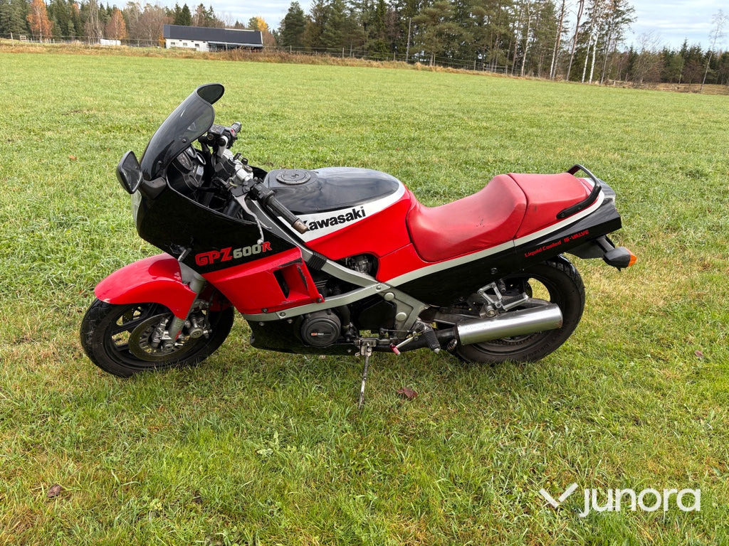 Motorcykel - Kawasaki GPZ600R - Motocikl: slika 5 Motorcykel - Kawasaki GPZ600R - Motocikl: slika 5