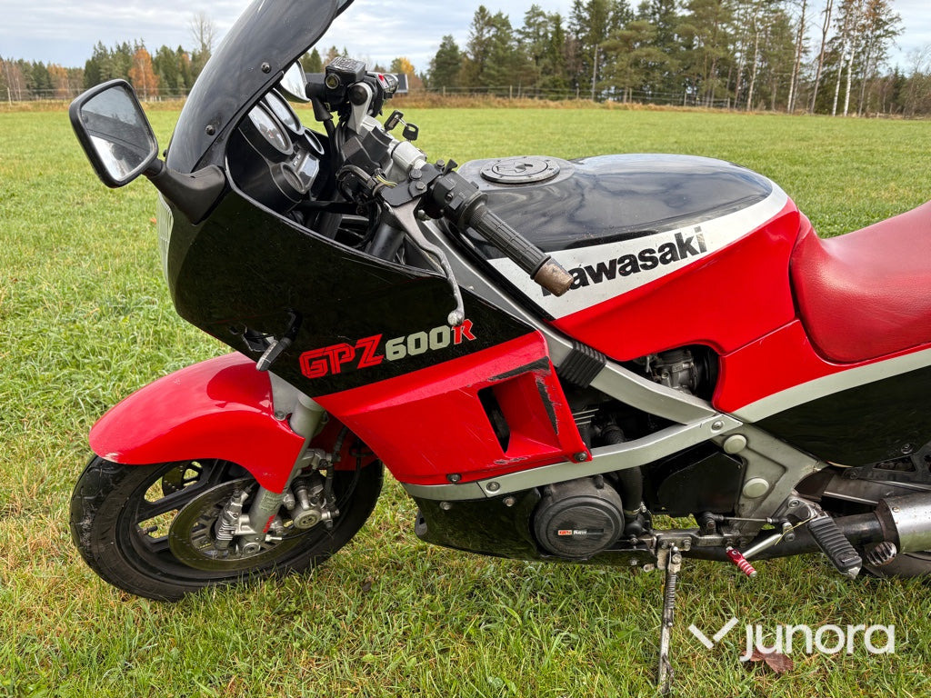 Motorcykel - Kawasaki GPZ600R - Motocikl: slika 2 Motorcykel - Kawasaki GPZ600R - Motocikl: slika 2