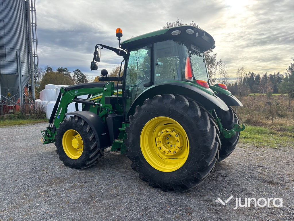 Traktor - John Deere 5125R med lastare & frontlyft - Traktor: slika 3 Traktor - John Deere 5125R med lastare & frontlyft - Traktor: slika 3