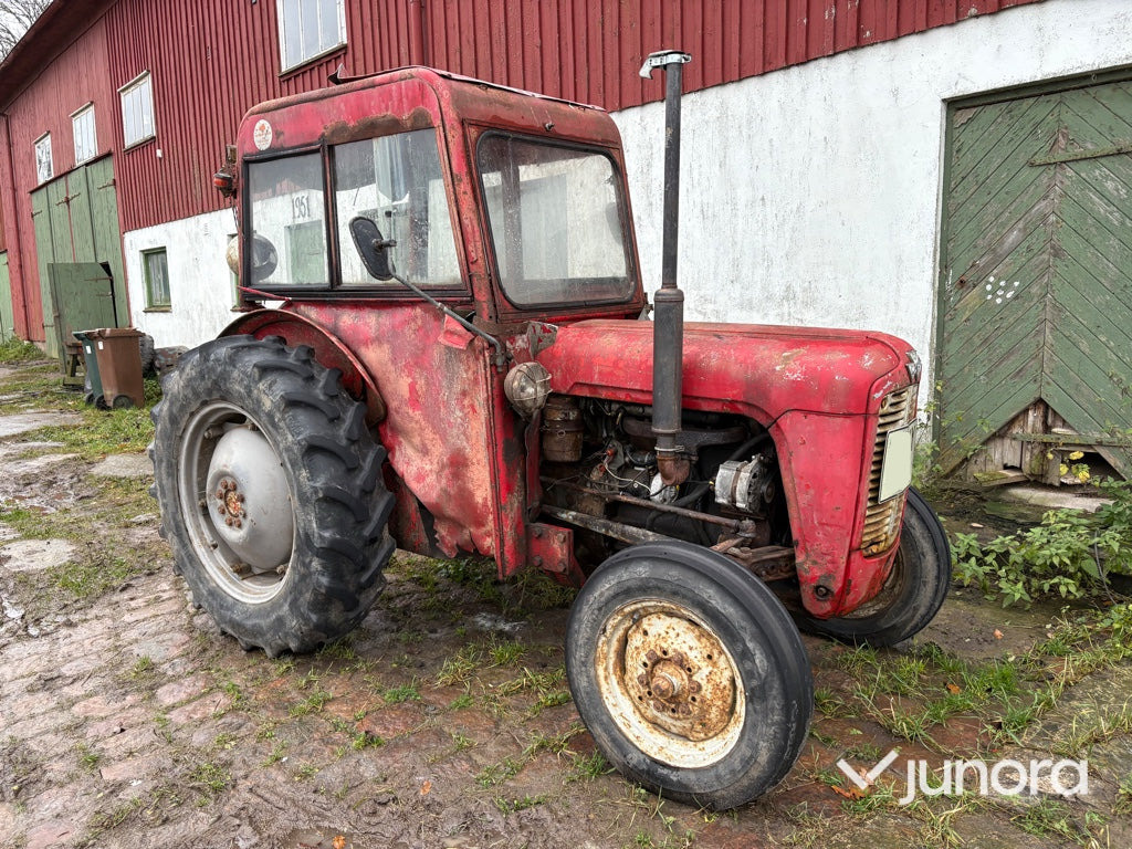 Traktor - MF 35 - Traktor: slika 2 Traktor - MF 35 - Traktor: slika 2