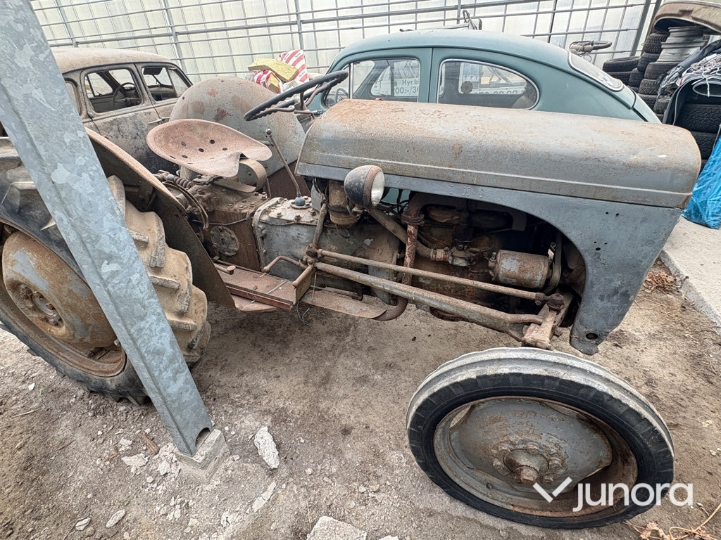 Traktor - Massey Ferguson, Grolle - Traktor: slika 2 Traktor - Massey Ferguson, Grolle - Traktor: slika 2