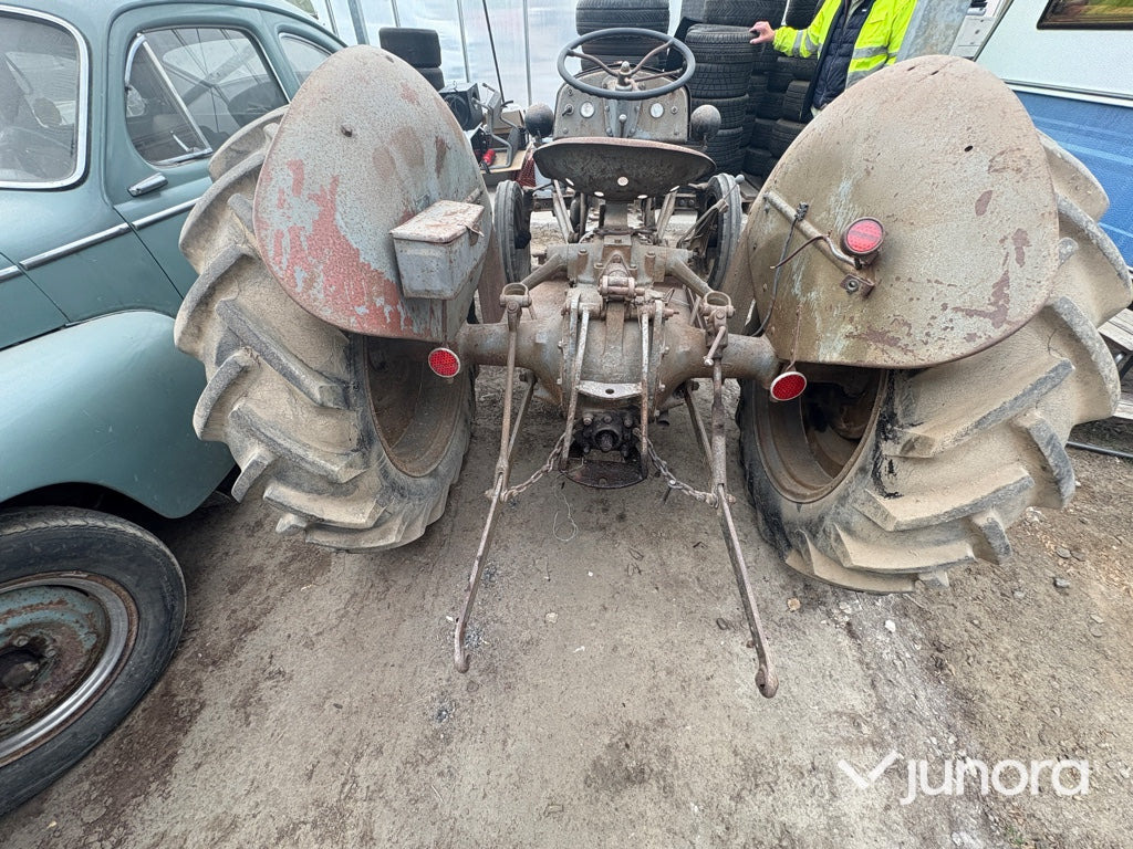 Traktor - Massey Ferguson, Grolle - Traktor: slika 5 Traktor - Massey Ferguson, Grolle - Traktor: slika 5