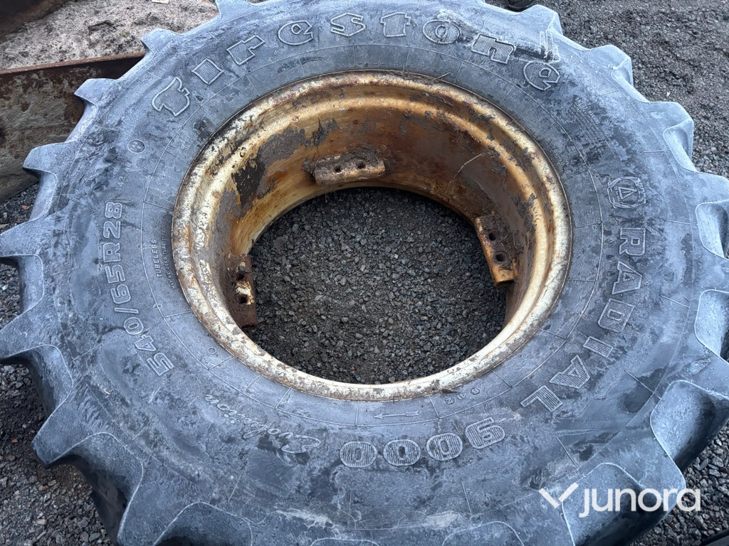 Traktordäck + Fälg - Firestone, Radial 9000, 540/65 R 28 - Kompletan točak za Poljoprivredna mašina: slika 4 Traktordäck + Fälg - Firestone, Radial 9000, 540/65 R 28 - Kompletan točak za Poljoprivredna mašina: slika 4