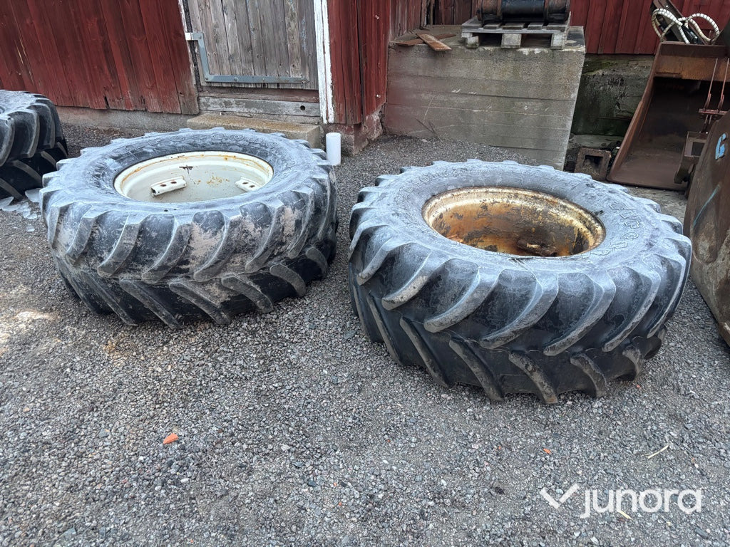 Traktordäck + Fälg - Firestone, Radial 9000, 540/65 R 28 - Kompletan točak za Poljoprivredna mašina: slika 2 Traktordäck + Fälg - Firestone, Radial 9000, 540/65 R 28 - Kompletan točak za Poljoprivredna mašina: slika 2