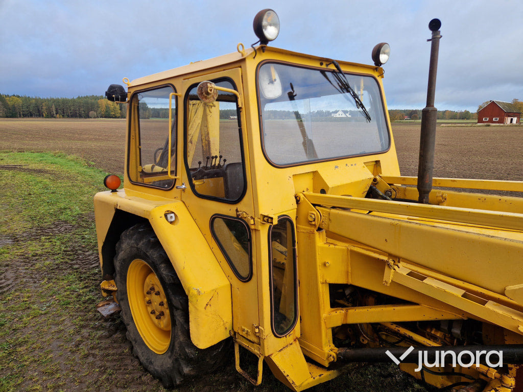 Traktorgrävare Massey Ferguson 40 R - Bager utovarivač: slika 3 Traktorgrävare Massey Ferguson 40 R - Bager utovarivač: slika 3