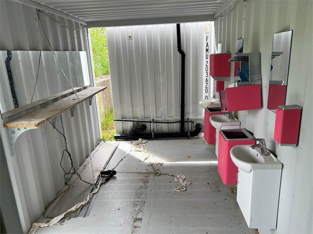 5 stk 20 fods indrettet til WC - baderum - Promenjivo telo - sanduk: slika 4 5 stk 20 fods indrettet til WC - baderum - Promenjivo telo - sanduk: slika 4