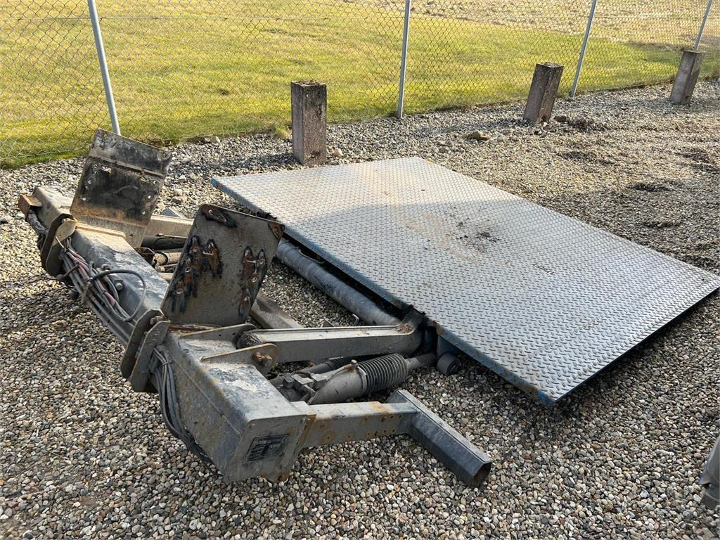 Promenjivo telo - sanduk 7,5 mtr alu fragtlad - Zepro Z2500-150 MA lift: slika 14