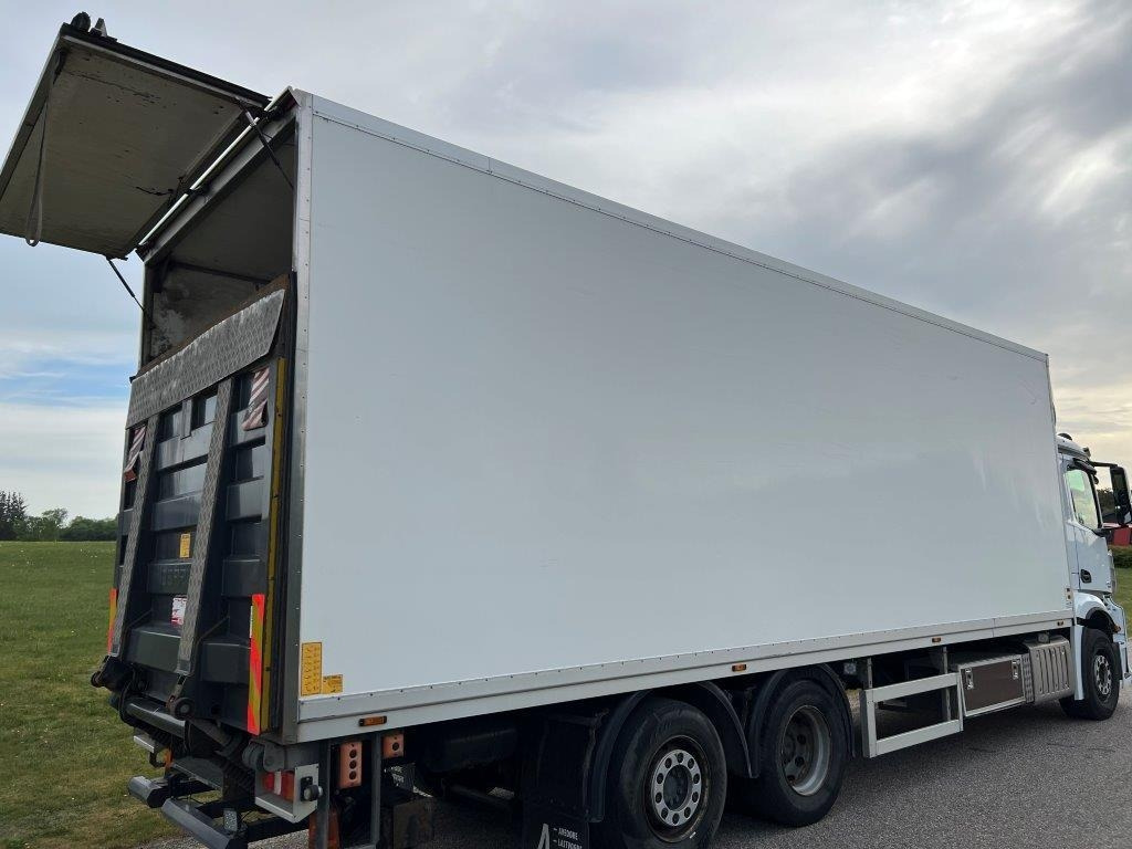 8,4 mtr glasfiber kasse - Xarios 500 - Promenjivo telo - sanduk: slika 1 8,4 mtr glasfiber kasse - Xarios 500 - Promenjivo telo - sanduk: slika 1