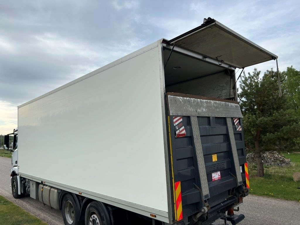 8,4 mtr glasfiber kasse - Xarios 500 - Promenjivo telo - sanduk: slika 3 8,4 mtr glasfiber kasse - Xarios 500 - Promenjivo telo - sanduk: slika 3