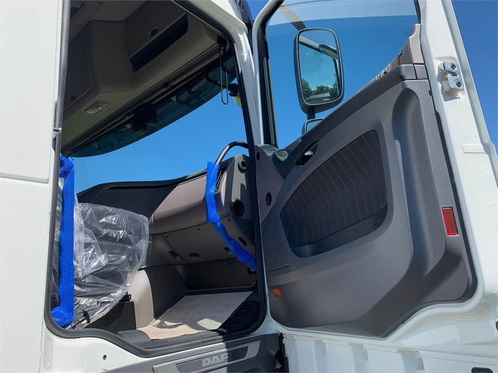 Kamion za utovaranje kontejnera DAF XF 430 FAW 8x4*4 Tridem: slika 14