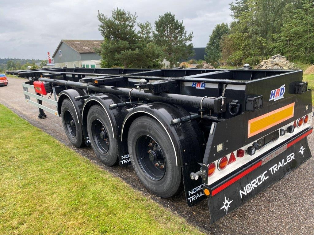 HRD 3-aks 20 + 30 ADR - Poluprikolica za prevoz kontejnera/ Poluprikolica sa promenjivim sandukom: slika 4 HRD 3-aks 20 + 30 ADR - Poluprikolica za prevoz kontejnera/ Poluprikolica sa promenjivim sandukom: slika 4