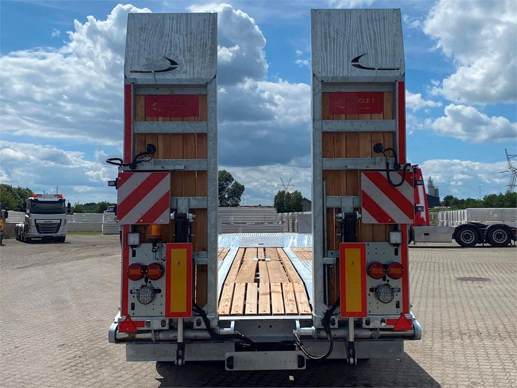 Hangler DTS 300 3 akslet med ramper - Niska prikolica za prevoz: slika 5 Hangler DTS 300 3 akslet med ramper - Niska prikolica za prevoz: slika 5