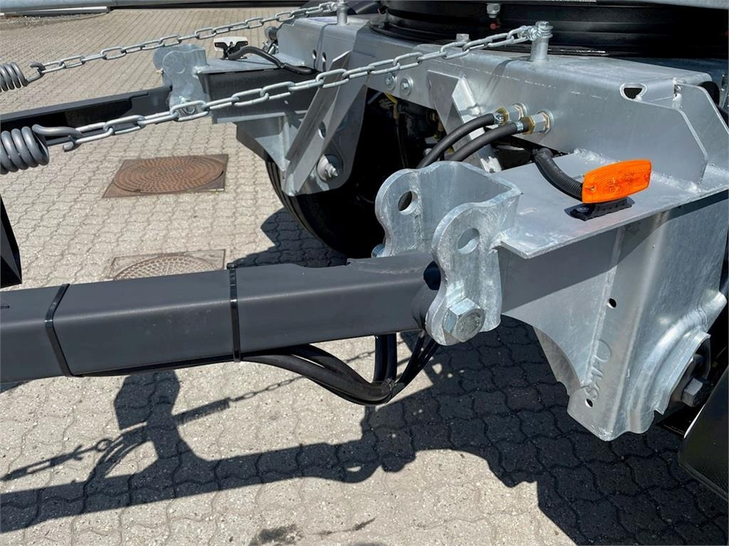 Hangler ZWP - H180 18 ton - Prikolica za prevoz kontejnera/ Prikolica sa promenjivim sandukom: slika 5 Hangler ZWP - H180 18 ton - Prikolica za prevoz kontejnera/ Prikolica sa promenjivim sandukom: slika 5