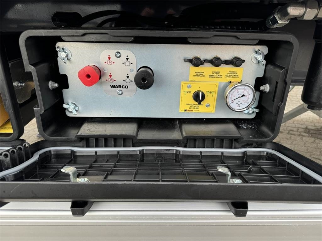 Poluprikolica sa pokretnim podom Legras 91,8 m3 - VBK Aut. presenning: slika 9