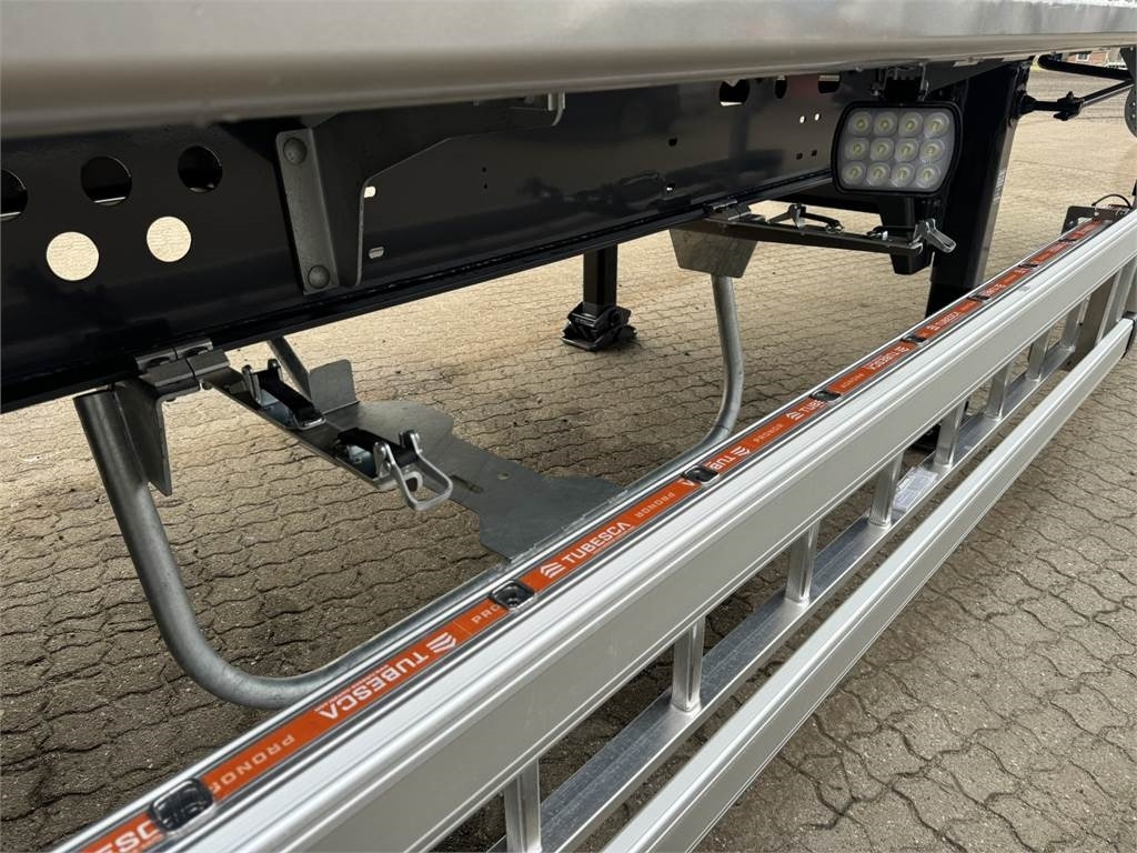 Poluprikolica sa pokretnim podom Legras 91,8 m3 - VBK Aut. presenning: slika 15